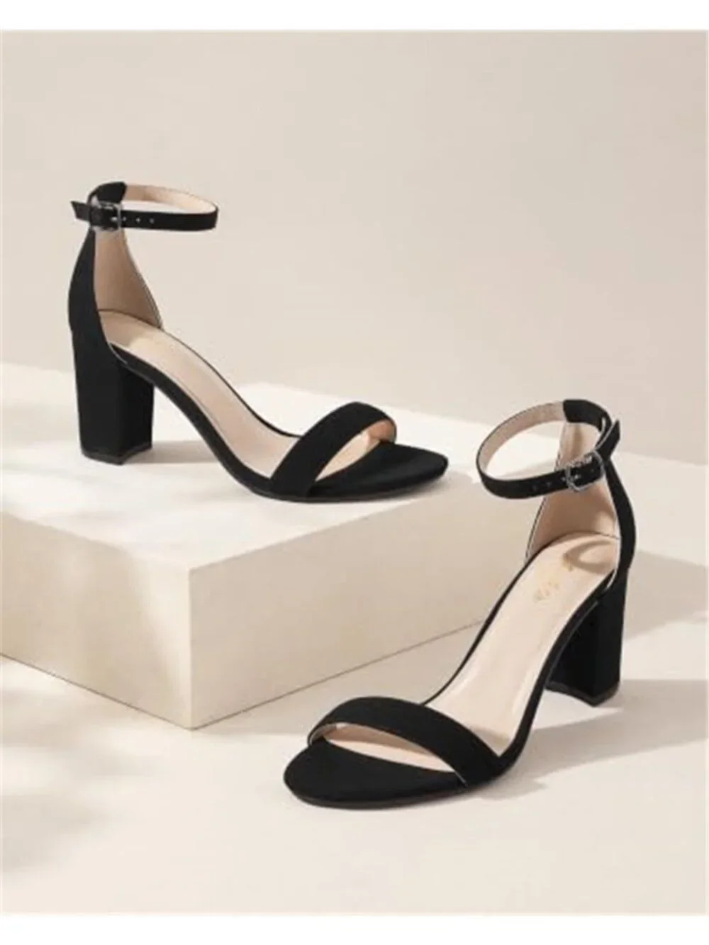 Women's Chunky Heel Sandals 2.75